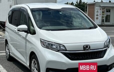 Honda Freed II, 2021 год, 1 685 000 рублей, 2 фотография