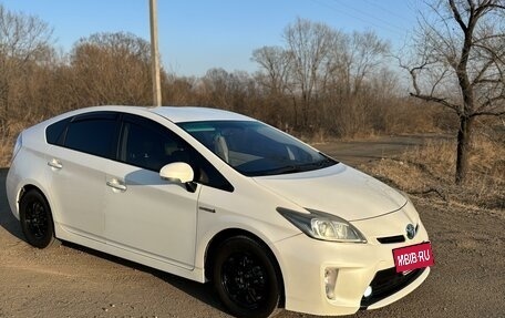 Toyota Prius, 2012 год, 1 100 000 рублей, 2 фотография