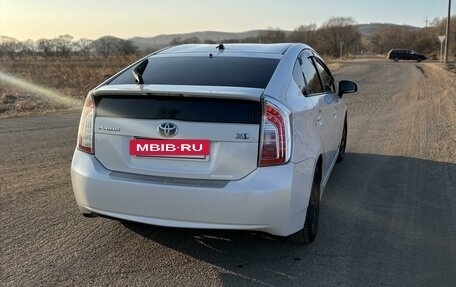 Toyota Prius, 2012 год, 1 100 000 рублей, 7 фотография