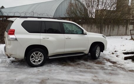 Toyota Land Cruiser Prado 150 рестайлинг 2, 2010 год, 2 600 000 рублей, 1 фотография