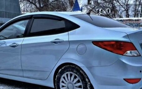 Hyundai Solaris II рестайлинг, 2012 год, 775 000 рублей, 4 фотография