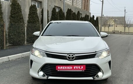 Toyota Camry, 2016 год, 2 280 000 рублей, 3 фотография