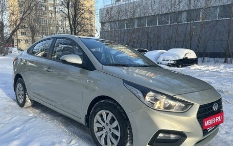 Hyundai Solaris II рестайлинг, 2017 год, 1 400 000 рублей, 2 фотография