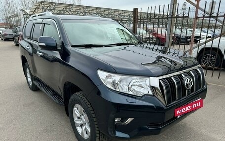 Toyota Land Cruiser Prado 150 рестайлинг 2, 2021 год, 5 290 000 рублей, 15 фотография