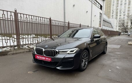 BMW 5 серия, 2023 год, 6 400 000 рублей, 3 фотография