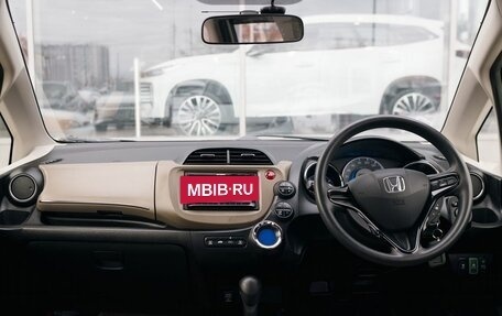 Honda Fit Shuttle I рестайлинг, 2012 год, 1 200 000 рублей, 21 фотография