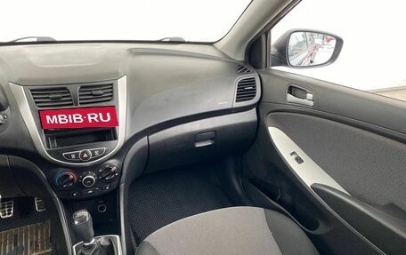 Hyundai Solaris II рестайлинг, 2012 год, 798 000 рублей, 14 фотография