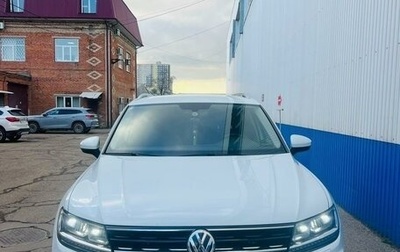 Volkswagen Tiguan II, 2018 год, 2 470 000 рублей, 1 фотография