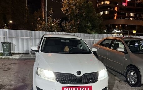 Skoda Rapid I, 2015 год, 950 000 рублей, 2 фотография