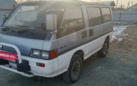 Mitsubishi Delica III, 1989 год, 475 000 рублей, 2 фотография