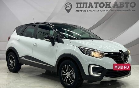 Renault Kaptur I рестайлинг, 2019 год, 1 798 000 рублей, 5 фотография