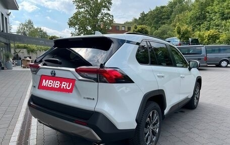 Toyota RAV4, 2024 год, 5 170 000 рублей, 7 фотография