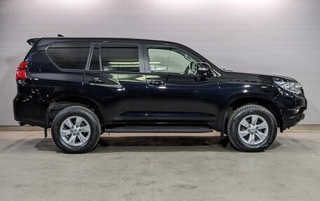 Toyota Land Cruiser Prado 150 рестайлинг 2, 2019 год, 4 450 000 рублей, 4 фотография