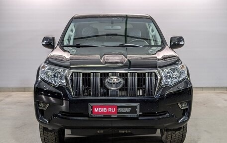 Toyota Land Cruiser Prado 150 рестайлинг 2, 2019 год, 4 450 000 рублей, 2 фотография