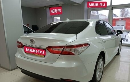 Toyota Camry, 2020 год, 3 195 000 рублей, 3 фотография