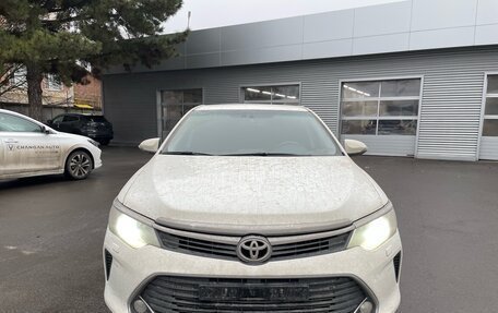 Toyota Camry, 2016 год, 2 320 000 рублей, 2 фотография