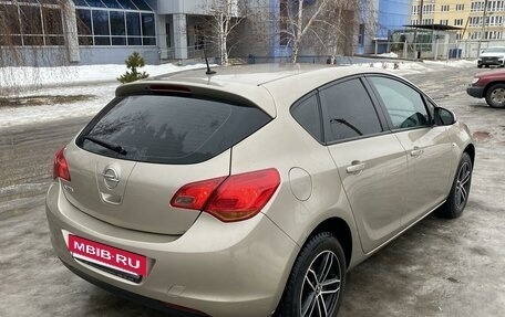 Opel Astra J, 2010 год, 700 000 рублей, 4 фотография