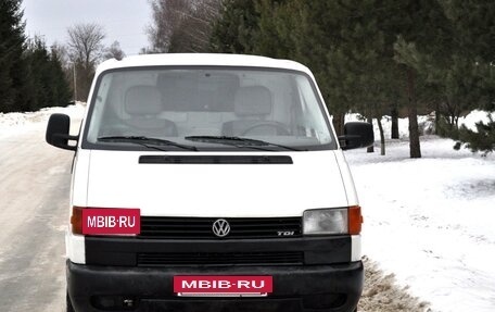 Volkswagen Transporter T4, 2000 год, 595 000 рублей, 2 фотография