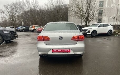 Volkswagen Passat B7, 2011 год, 1 300 000 рублей, 2 фотография