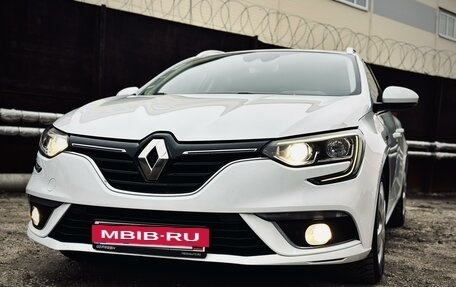 Renault Megane IV, 2019 год, 1 690 000 рублей, 4 фотография