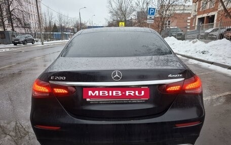 Mercedes-Benz E-Класс, 2021 год, 4 000 000 рублей, 7 фотография