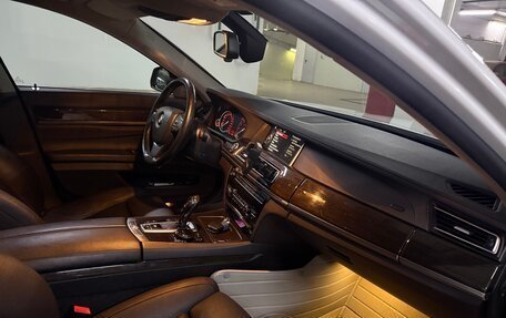 BMW 7 серия, 2014 год, 1 650 000 рублей, 9 фотография