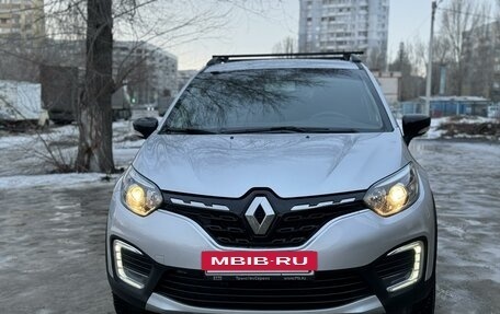 Renault Kaptur I рестайлинг, 2021 год, 1 900 000 рублей, 2 фотография