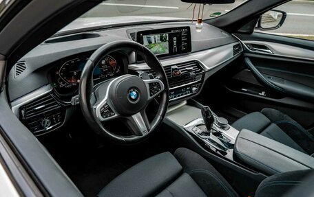 BMW 5 серия, 2020 год, 6 000 000 рублей, 15 фотография