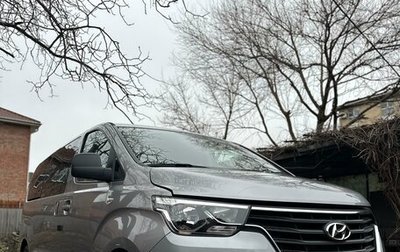 Hyundai Grand Starex Grand Starex I рестайлинг 2, 2020 год, 4 450 000 рублей, 1 фотография