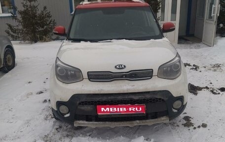 KIA Soul II рестайлинг, 2017 год, 1 400 000 рублей, 1 фотография