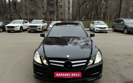 Mercedes-Benz E-Класс, 2012 год, 1 600 000 рублей, 3 фотография