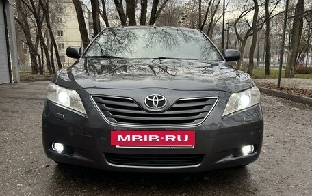 Toyota Camry, 2006 год, 1 210 000 рублей, 2 фотография