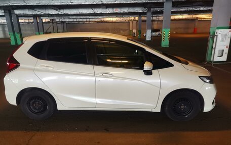 Honda Fit III, 2017 год, 1 380 000 рублей, 4 фотография