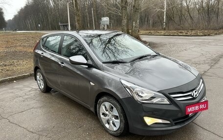 Hyundai Solaris II рестайлинг, 2015 год, 925 000 рублей, 9 фотография