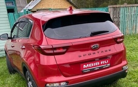 KIA Sportage IV рестайлинг, 2018 год, 2 350 000 рублей, 3 фотография