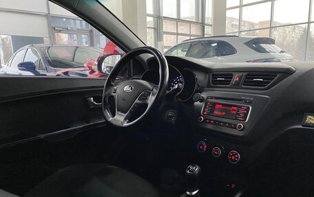 KIA Rio III рестайлинг, 2015 год, 1 379 000 рублей, 10 фотография