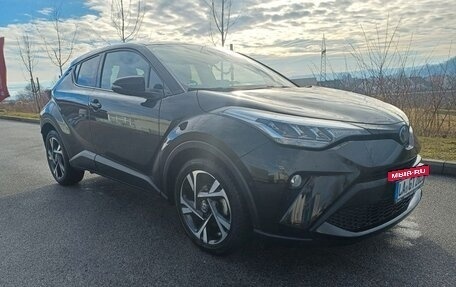 Toyota C-HR I рестайлинг, 2023 год, 3 455 000 рублей, 3 фотография