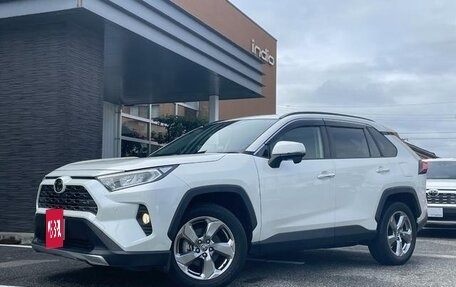 Toyota RAV4, 2020 год, 2 520 000 рублей, 3 фотография