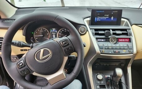 Lexus NX I, 2017 год, 2 670 000 рублей, 13 фотография