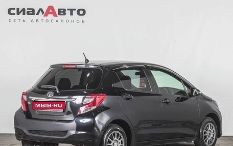 Toyota Vitz, 2015 год, 940 000 рублей, 5 фотография