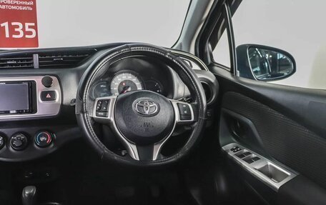 Toyota Vitz, 2015 год, 940 000 рублей, 12 фотография