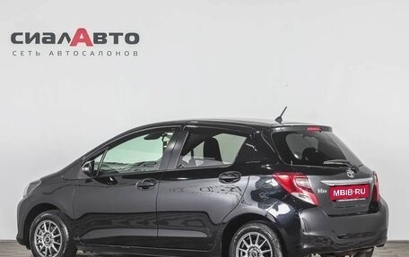 Toyota Vitz, 2015 год, 940 000 рублей, 7 фотография