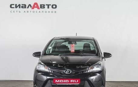 Toyota Vitz, 2015 год, 940 000 рублей, 2 фотография