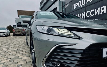 Toyota Camry, 2021 год, 3 980 000 рублей, 7 фотография