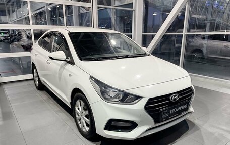 Hyundai Solaris II рестайлинг, 2017 год, 1 175 000 рублей, 3 фотография