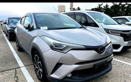 Toyota C-HR I рестайлинг, 2017 год, 1 750 000 рублей, 1 фотография