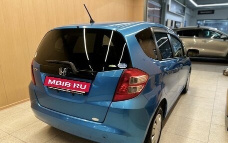 Honda Fit III, 2009 год, 800 000 рублей, 4 фотография