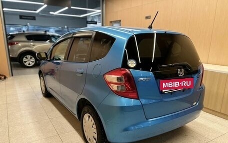 Honda Fit III, 2009 год, 800 000 рублей, 6 фотография