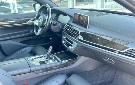 BMW 7 серия, 2019 год, 7 189 000 рублей, 13 фотография