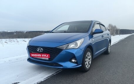 Hyundai Solaris II рестайлинг, 2021 год, 1 700 000 рублей, 7 фотография